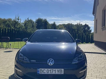 Авто Volkswagen E-Golf 2014 № 7983996