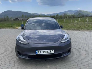Авто Tesla Model 3 2018 № 7984085