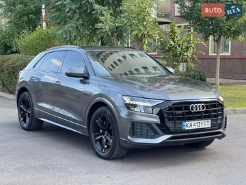 Авто Audi Q8 2023 № 7984403