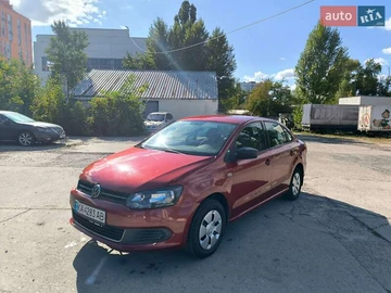 Авто Volkswagen Polo 2013 № 7984416