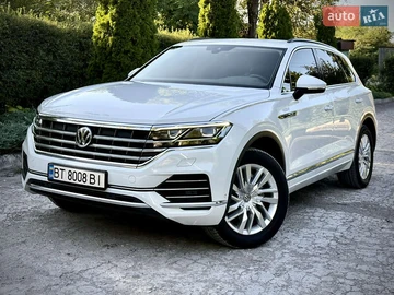 Авто Volkswagen Touareg 2019 № 7984952