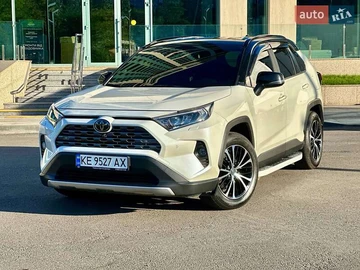Авто Toyota Rav4 2018 № 7985614