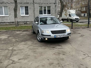 Авто Volkswagen Passat 2001 № 7985700