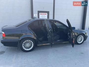Авто BMW 5 Series 2003 № 7985925