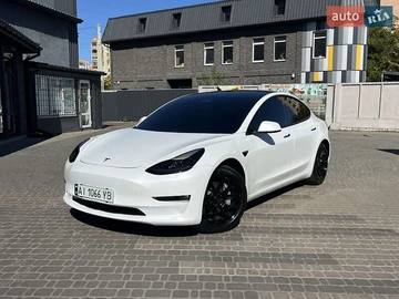 Авто Tesla Model 3 2021 № 7986254