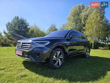 Авто Volkswagen Touareg 2018 № 7986285