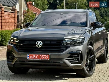 Авто Volkswagen Touareg 2018 № 7986291