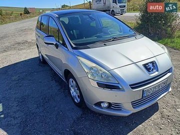 Авто Peugeot 5008 2010 № 7986631