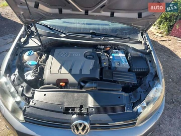 Авто Volkswagen Golf 2010 № 7986639