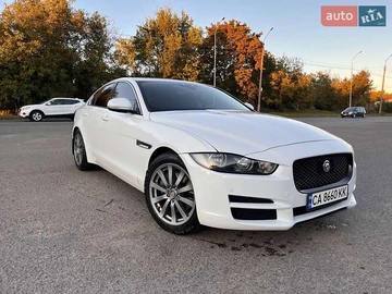 Авто Jaguar Xe 2016 № 7987064