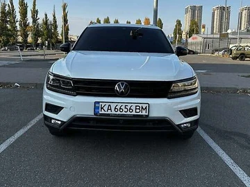 Авто Volkswagen Tiguan 2018 № 7987198