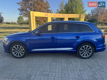 Авто Audi Q7 2016 № 7987328