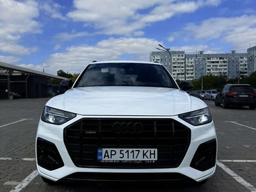 Авто Audi Q5 2023 № 7987370