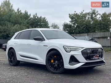 Авто Audi E-Tron 2022 № 7987375