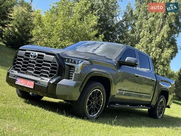 Авто Toyota Tundra 2023 № 7987390