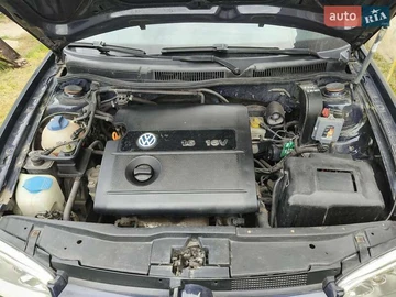 Авто Volkswagen Golf 2002 № 7987437