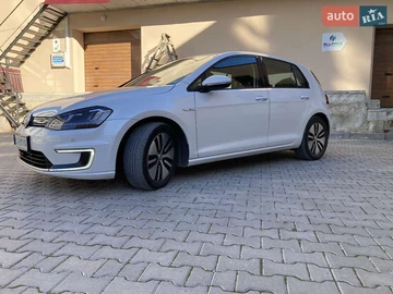 Авто Volkswagen E-Golf 2015 № 7987706