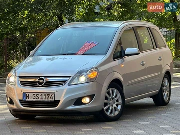 Авто Opel Zafira 2010 № 7987708