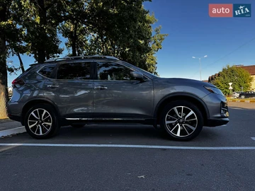 Авто Nissan Rogue 2018 № 7988105