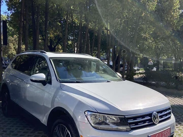 Авто Volkswagen Tiguan 2019 № 7988360