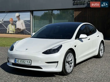 Авто Tesla Model 3 2022 № 7988361