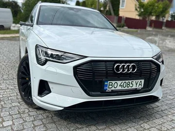 Авто Audi E-Tron 2019 № 7988383