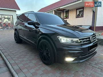 Авто Volkswagen Tiguan 2021 № 7988386