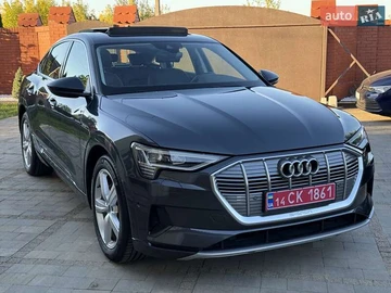 Авто Audi E-Tron Sportback 2020 № 7988395