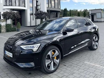 Авто Audi E-Tron 2022 № 7988406