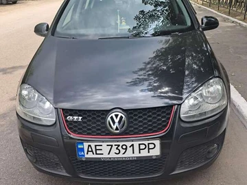 Авто Volkswagen Golf 2004 № 7988679