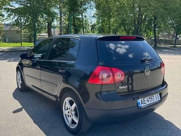 Авто Volkswagen Golf 2005 № 7988745