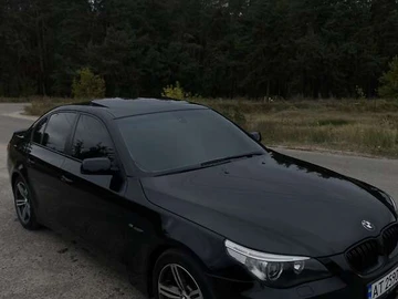 Авто BMW 5 Series 2004 № 7989021