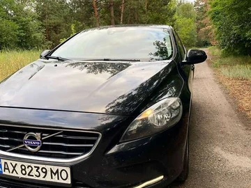 Авто Volvo V40 2014 № 7989377