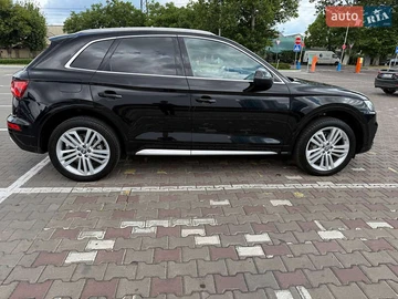Авто Audi Q5 2018 № 7989397