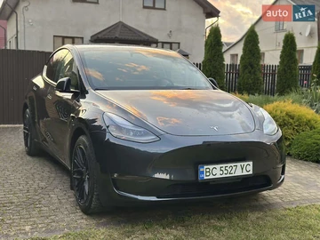 Авто Tesla Model Y 2024 № 7989399