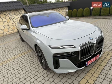 Авто BMW 7 Series 2023 № 7989405