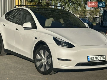 Авто Tesla Model Y 2024 № 7989667