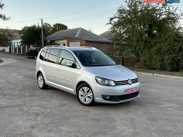 Авто Volkswagen Touran 2014 № 7989849