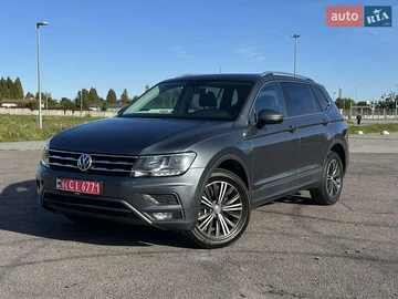 Авто Volkswagen Tiguan 2017 № 7989951