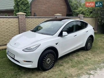 Авто Tesla Model Y 2021 № 7989954