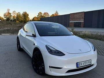 Авто Tesla Model Y 2022 № 7989978