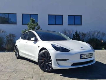 Авто Tesla Model 3 2023 № 7989982