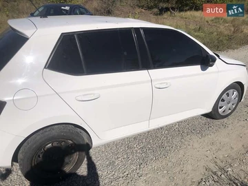 Авто Skoda Fabia 2015 № 7989994