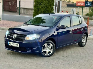 Авто Dacia Sandero 2013 № 7990007