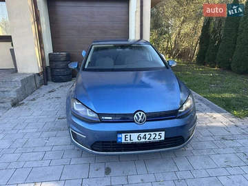 Авто Volkswagen E-Golf 2015 № 7990138