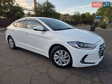 Авто Hyundai Avante 2016 № 7990218