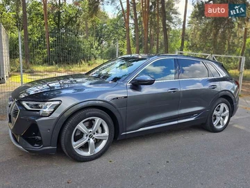 Авто Audi E-Tron 2021 № 7990274