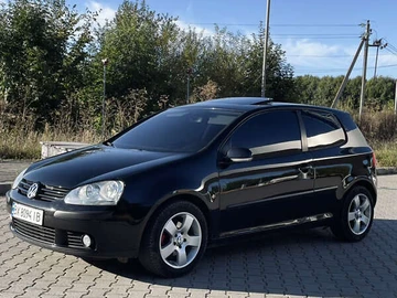 Авто Volkswagen Golf 2004 № 7990424