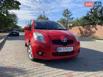 Авто Toyota Yaris 2006 № 7990530