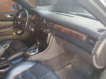 Авто Audi A6 2000 № 7990533